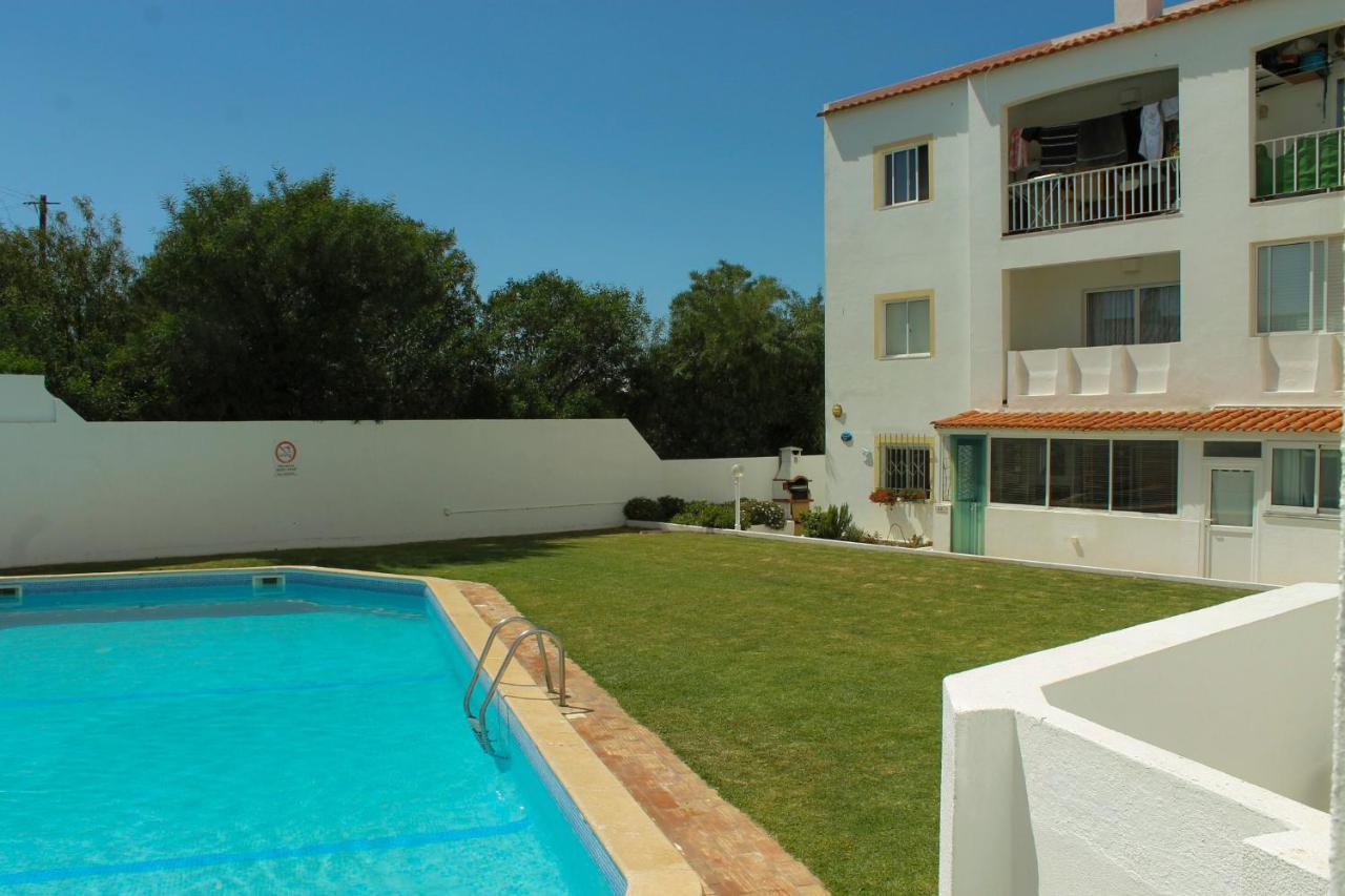 Apartment T1 - Acacias With Pool Montechoro Next To The Swimming Pool Of Jupiter Albufeira