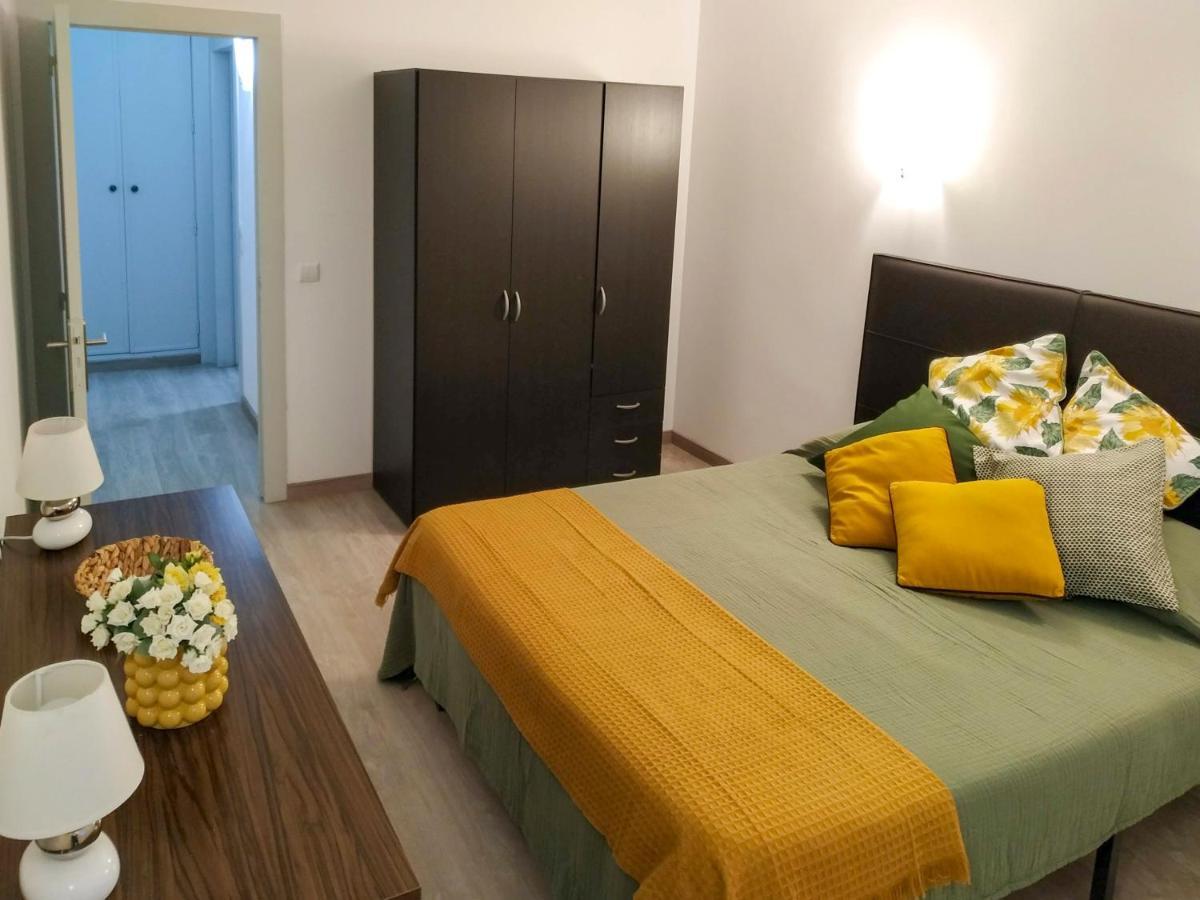 T1 - Acacias With Pool Montechoro Next To The Swimming Pool Of Jupiter Apartment *